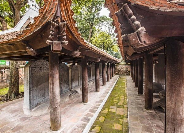Đô ngự sử ĐOÀN NGUYỄN THỤC